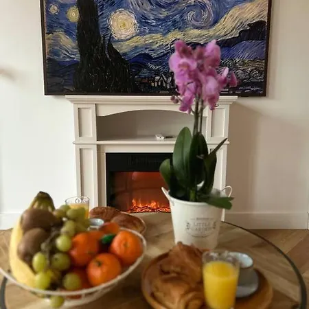 An Exceptional Apartment, 20 Min Paris, 10 Min Orly Airport, 30 Min Disney, 25 Min Versailles, Parking Free Appartement *