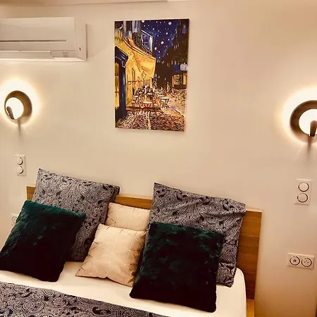 An Exceptional Apartment, 20 Min Paris, 10 Min Orly Airport, 30 Min Disney, 25 Min Versailles, Parking Free Appartement *