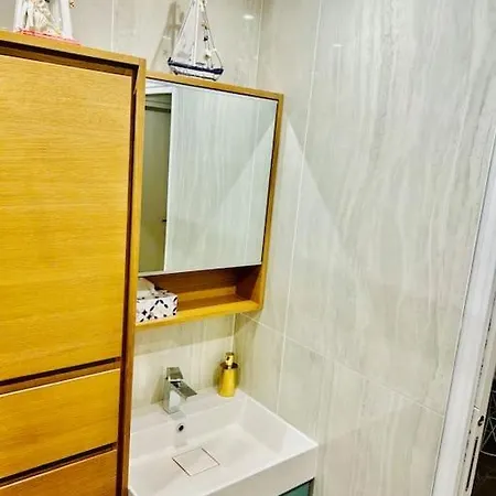 Appartement An Exceptional Apartment, 20 Min Paris, 10 Min Orly Airport, 30 Min Disney, 25 Min Versailles, Parking Free