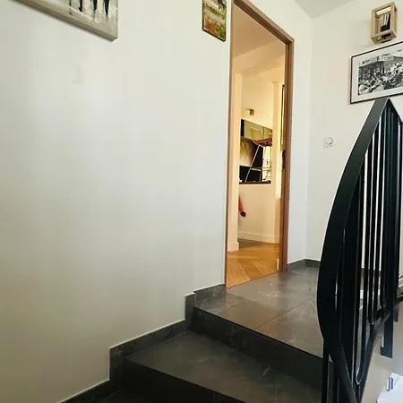 An Exceptional Apartment, 20 Min Paris, 10 Min Orly Airport, 30 Min Disney, 25 Min Versailles, Parking Free