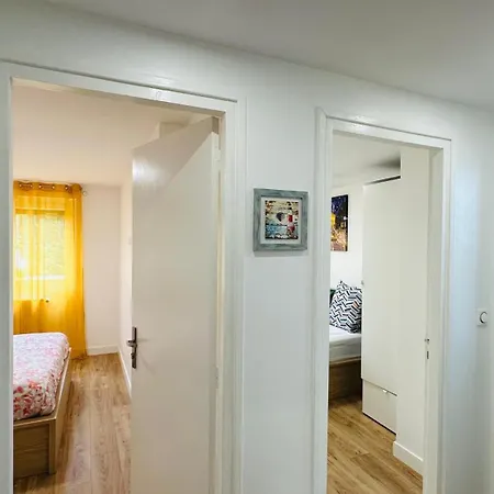 An Exceptional Apartment, 20 Min Paris, 10 Min Orly Airport, 30 Min Disney, 25 Min Versailles, Parking Free شقة