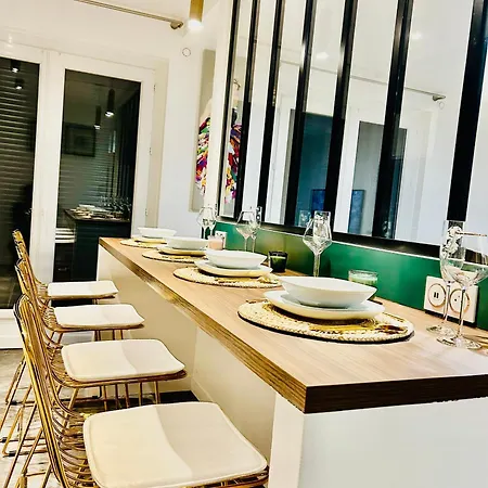Apartment An Exceptional Apartment, 20 Min Paris, 10 Min Orly Airport, 30 Min Disney, 25 Min Versailles, Parking Free Antony