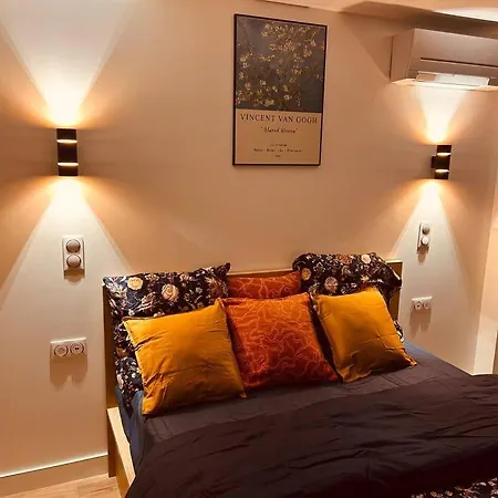 Apartment An Exceptional Apartment, 20 Min Paris, 10 Min Orly Airport, 30 Min Disney, 25 Min Versailles, Parking Free *